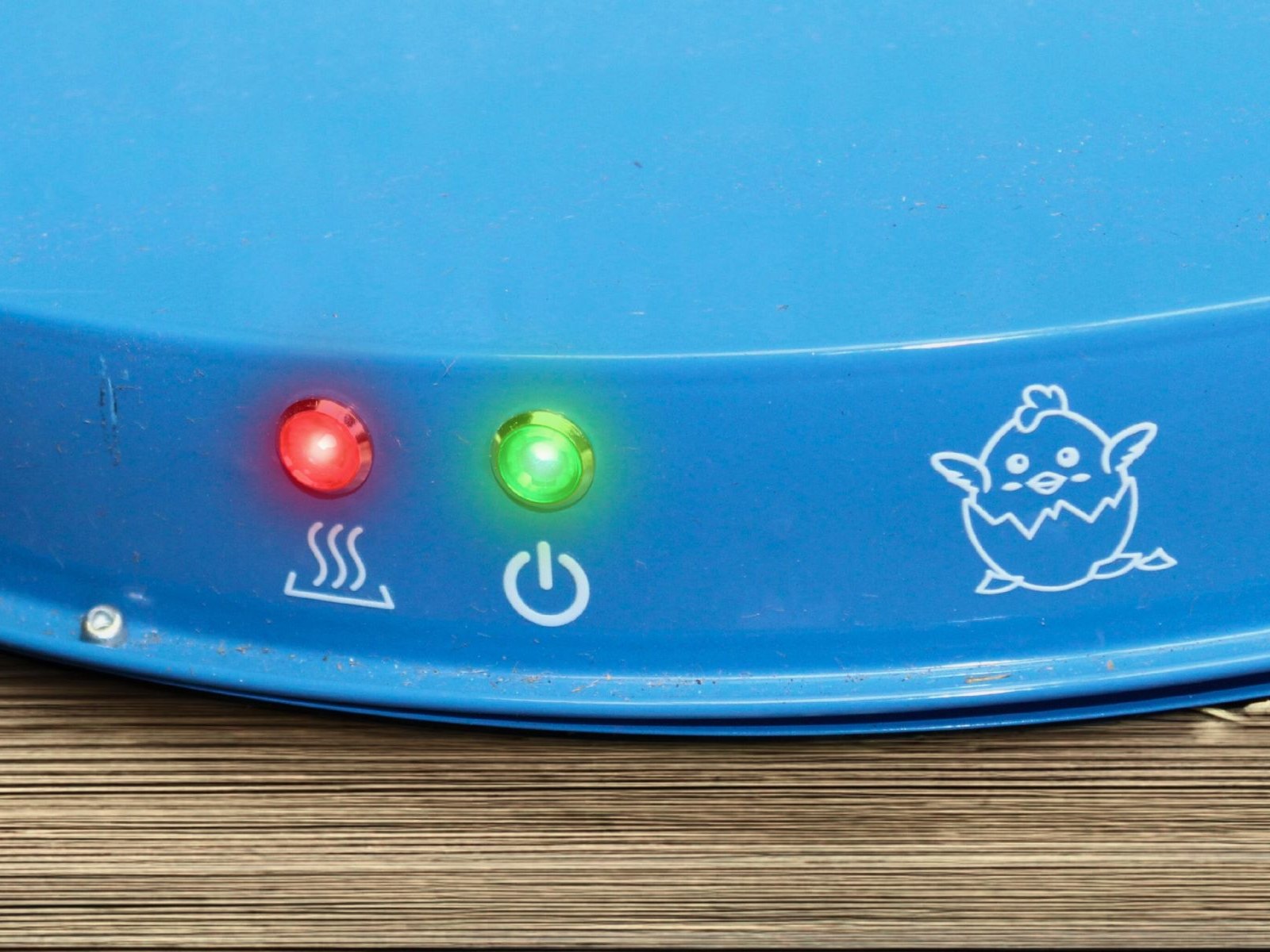 LEDs tell you it is working